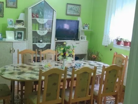 Prodaja, kuća, 280m², Sremska Mitrovica, Srbija - image 3