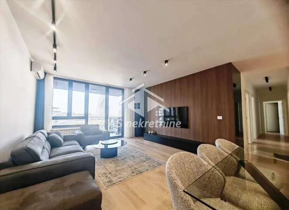 Rent, four bedroom apartment, 120m², Savski Venac, Beograd