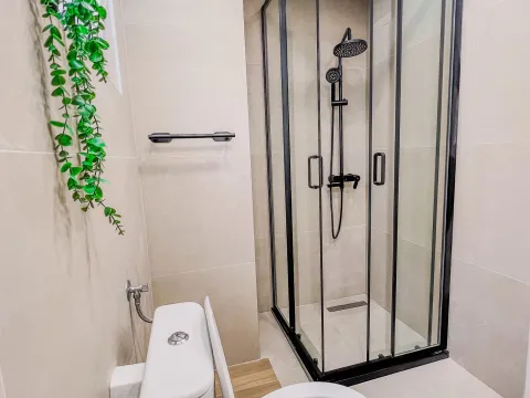 Izdavanje, dvosoban stan, 50m², Bečići, Budva - image 15