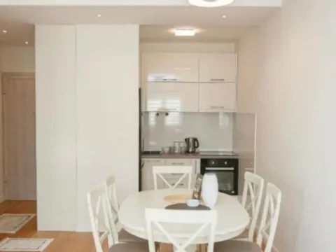 Izdavanje, jednosoban stan, 44m², Bar, Crna Gora - image 6