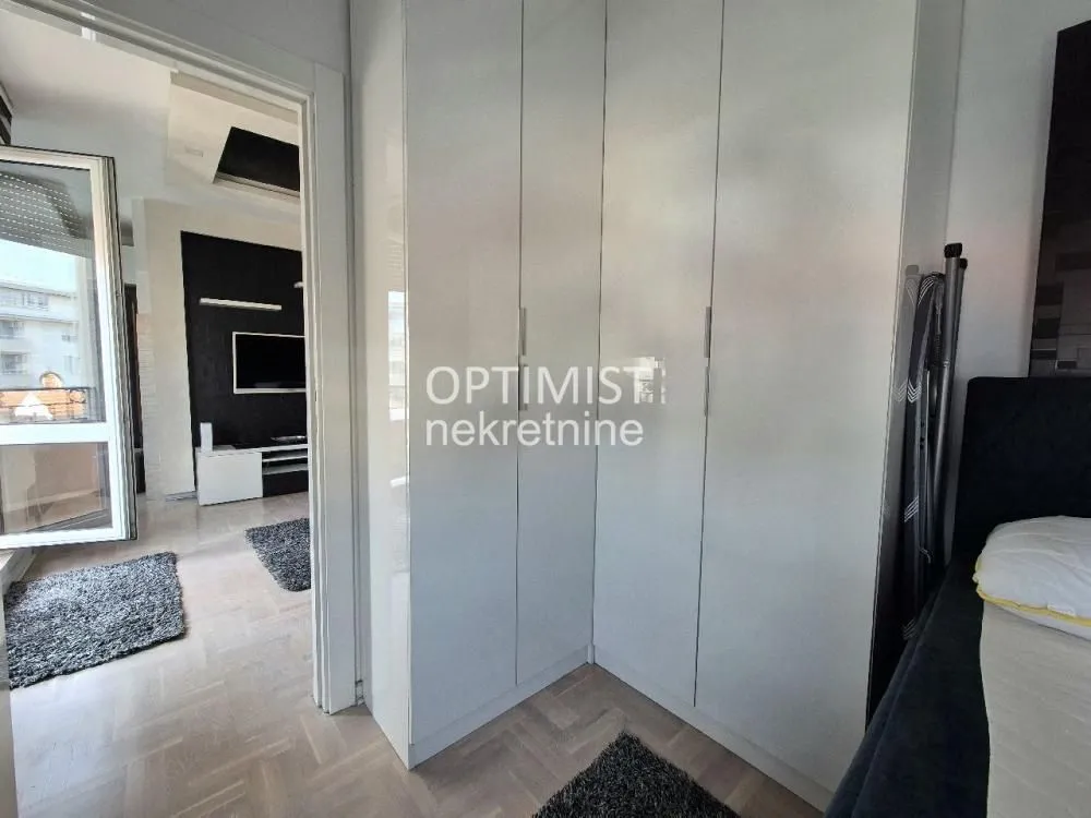 Rent, two bedroom apartment, 35m², Crveni Krst, Beograd
