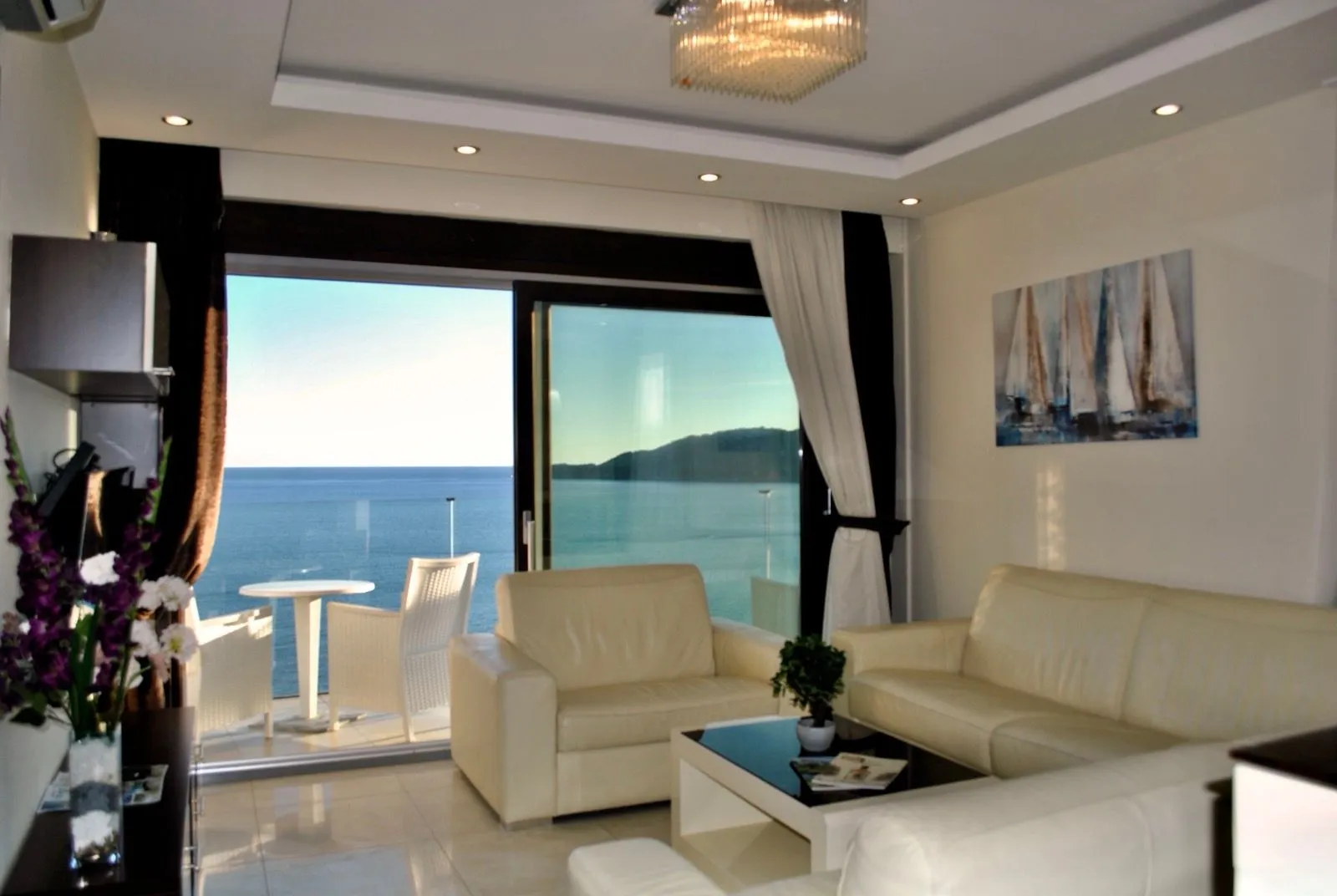 Sale, two bedroom apartment, 80m², Bečići, Budva