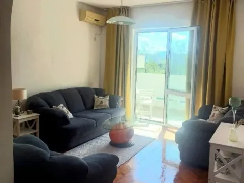 Rent, one bedroom apartment, 52m², Šušanj, Bar - image 1