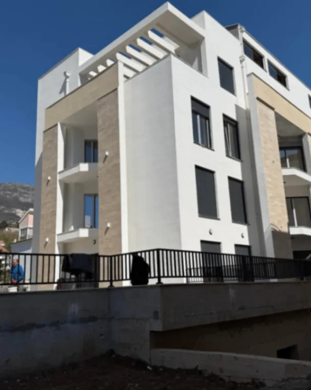 Sale, two bedroom apartment, 65m², Maine, Budva