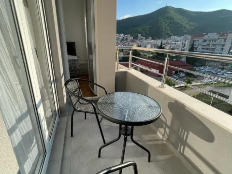 Rent, one bedroom apartment, 44m², Centar, Budva - image 8