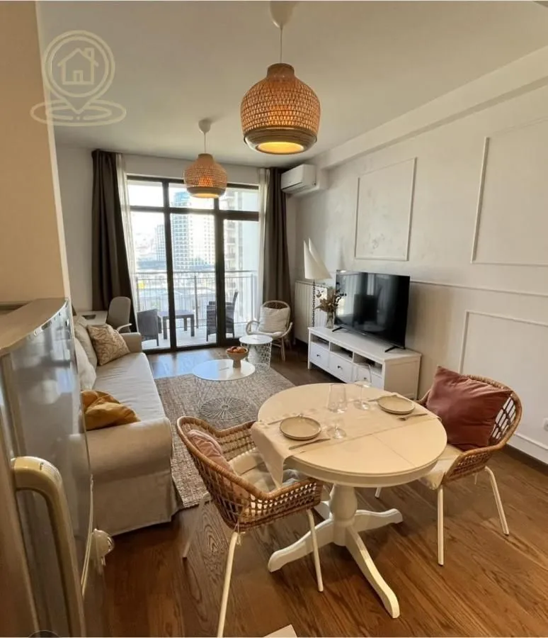 Izdavanje, dvosoban stan, 55m², Savski Venac, Beograd