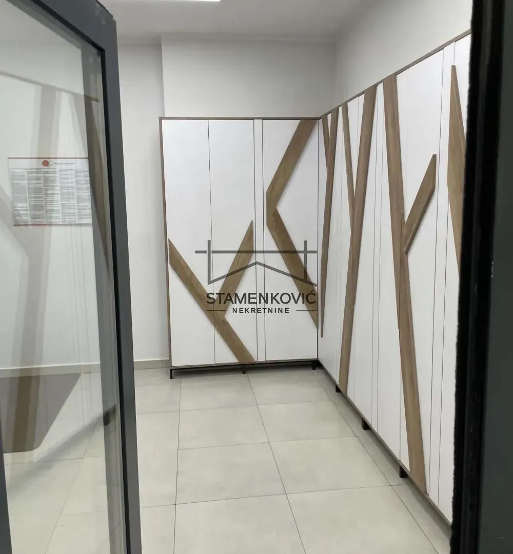 Prodaja, jednosoban stan, 38m², Socijalno, Novi Sad Sve Podlokacije