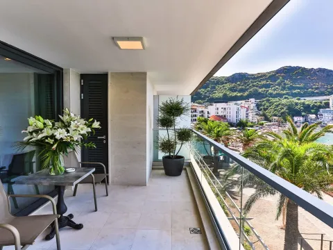 Prodaja, dvosoban stan, 107m², Rafailovići, Budva - image 9