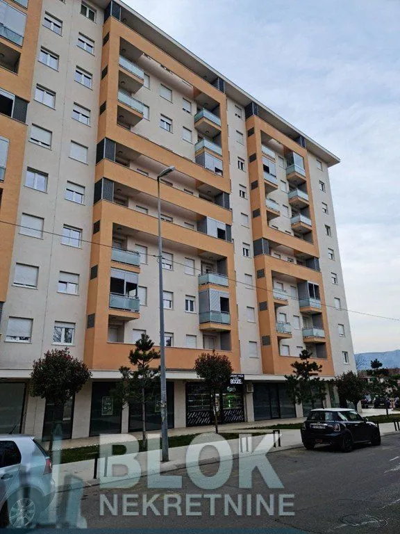 Izdavanje, jednosoban stan, 47m², City Kej, Podgorica