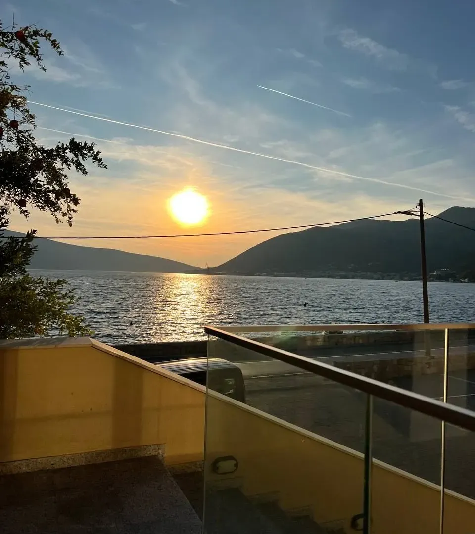 Prodaja, dvosoban stan, 77m², Opatovo, Tivat