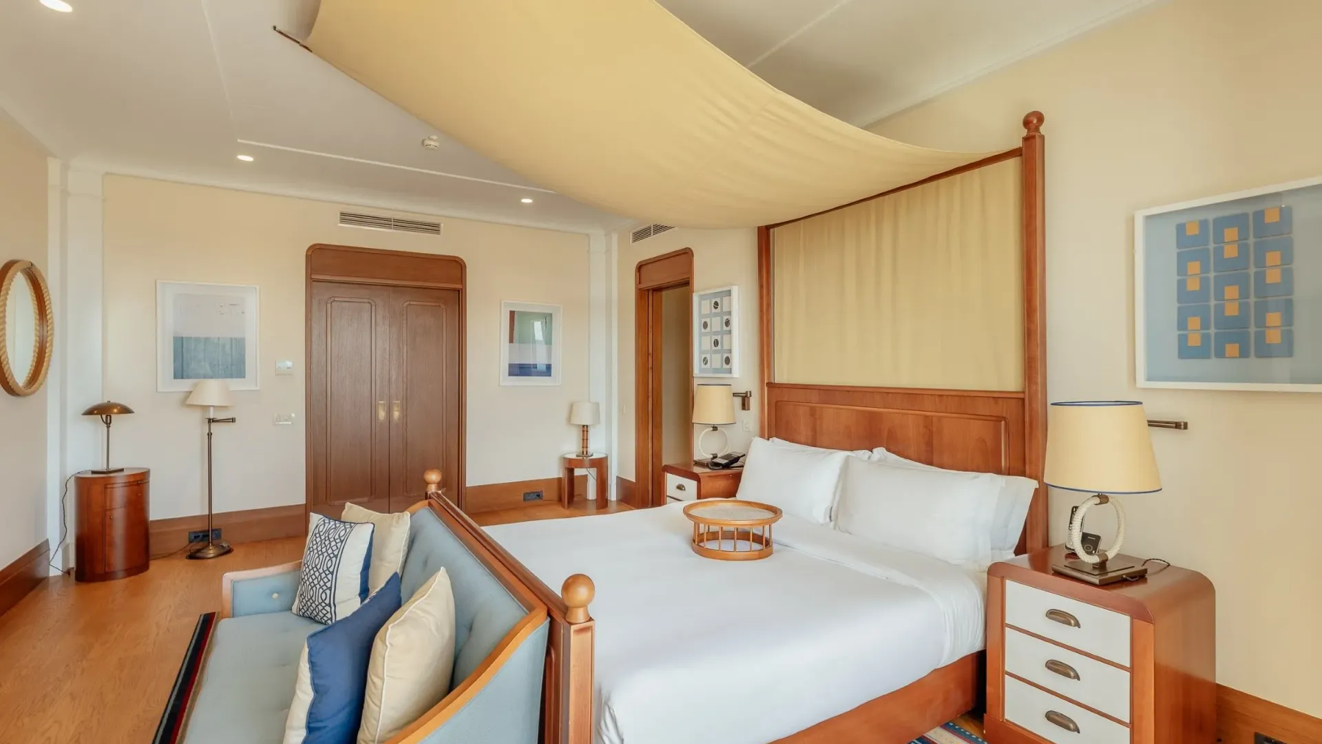Prodaja, četvorosoban stan, 620m², Porto Montenegro, Tivat