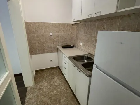 Izdavanje, jednosoban stan, 38m², Grbavica, Novi Sad Sve Podlokacije - image 5