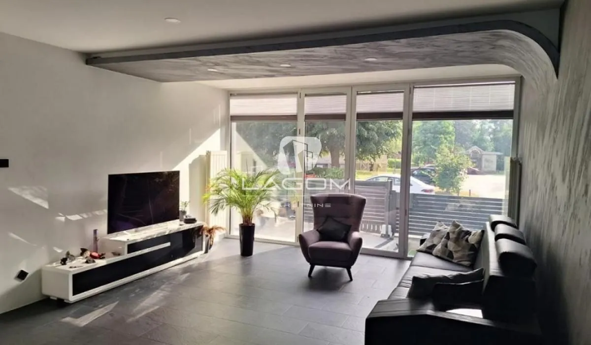 Sale, house, 343m², Banovo Brdo, Beograd