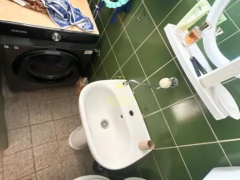 Prodaja, kuća, 200m², Tološi, Podgorica - image 7