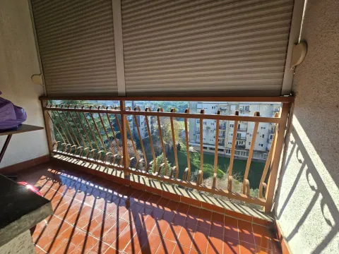 Sale, one bedroom apartment, 67m², Blok 6, Podgorica - image 10