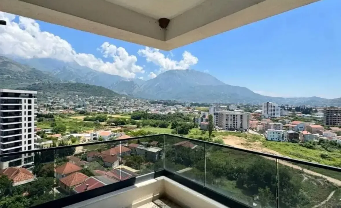 Prodaja, dvosoban stan, 74m², Centar, Bar