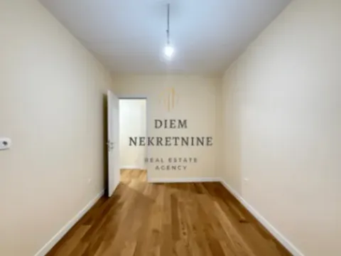 Izdavanje, dvosoban stan, 72m², Central Point, Podgorica - image 6