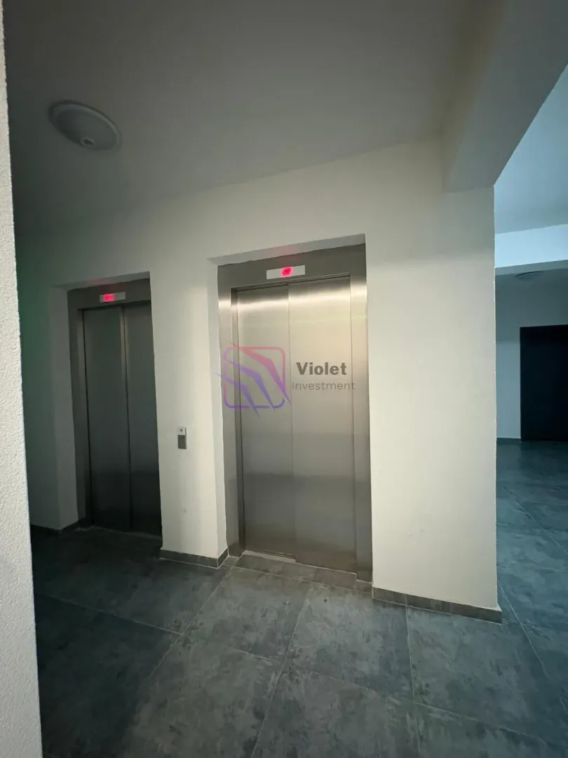 Izdavanje, dvosoban stan, 64m², Stari Aerodrom, Podgorica