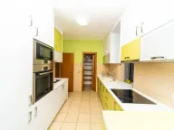 Izdavanje, trosoban stan, 140m², Centar, Podgorica - image 7