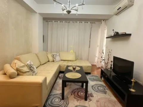 Izdavanje, jednosoban stan, 53m², City Kvart, Podgorica - image 10