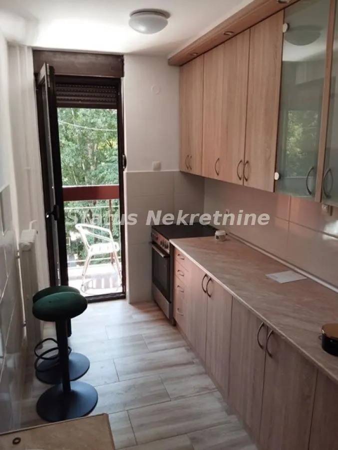 Izdavanje, jednosoban stan, 34m², Novo naselje, Novi Sad