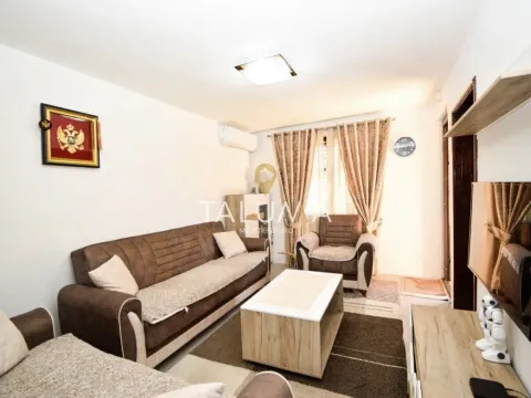 Sale, house, 300m², Stari Aerodrom, Podgorica - image 11