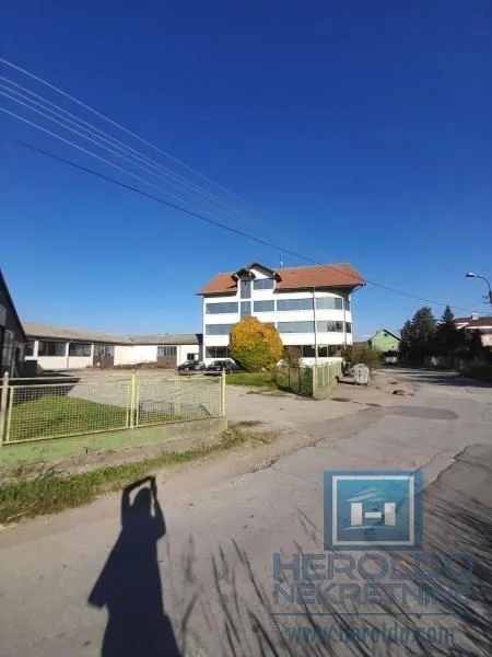 Rent, office space, 1300m², Supska, Ćuprija