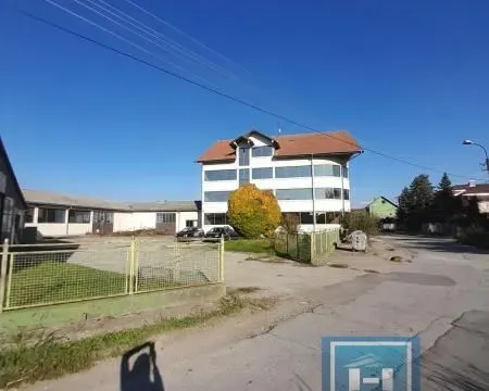 Rent, office space, 1300m², Supska, Ćuprija - image 16