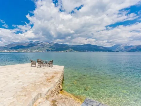 Sale, house, 314m², Tivat, Crna Gora - image 25