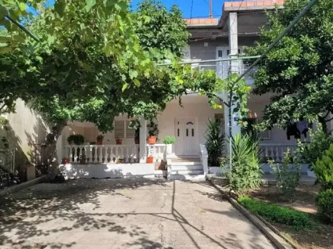 Prodaja, kuća, 265m², Bar, Crna Gora