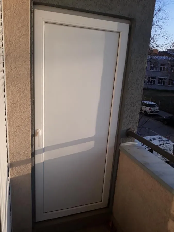 Izdavanje, dvosoban stan, 50m², Nova Detelinara, Novi Sad Sve Podlokacije