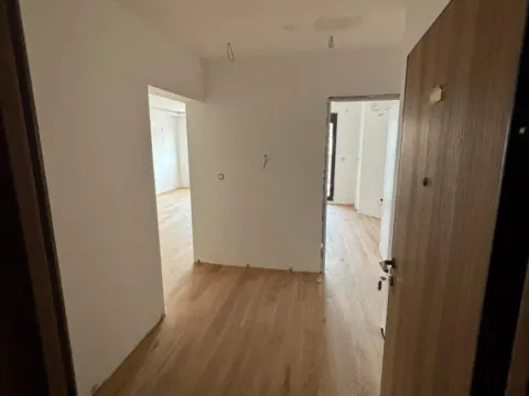 Prodaja, dvosoban stan, 79m², Tološka šuma, Podgorica - image 5
