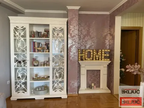 Prodaja, četvorosoban stan, 124m², Grbavica, Novi Sad Sve Podlokacije - image 5