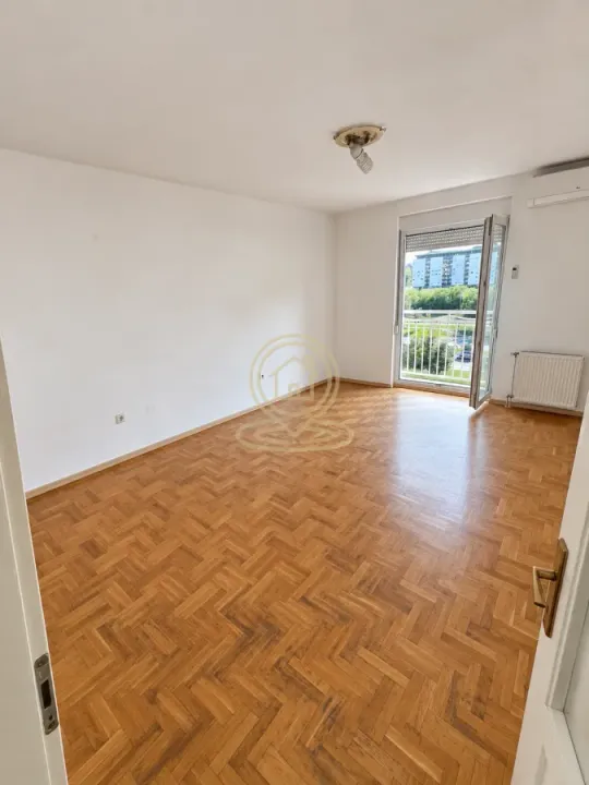 Prodaja, jednosoban stan, 35m², Detelinara, Novi Sad Sve Podlokacije
