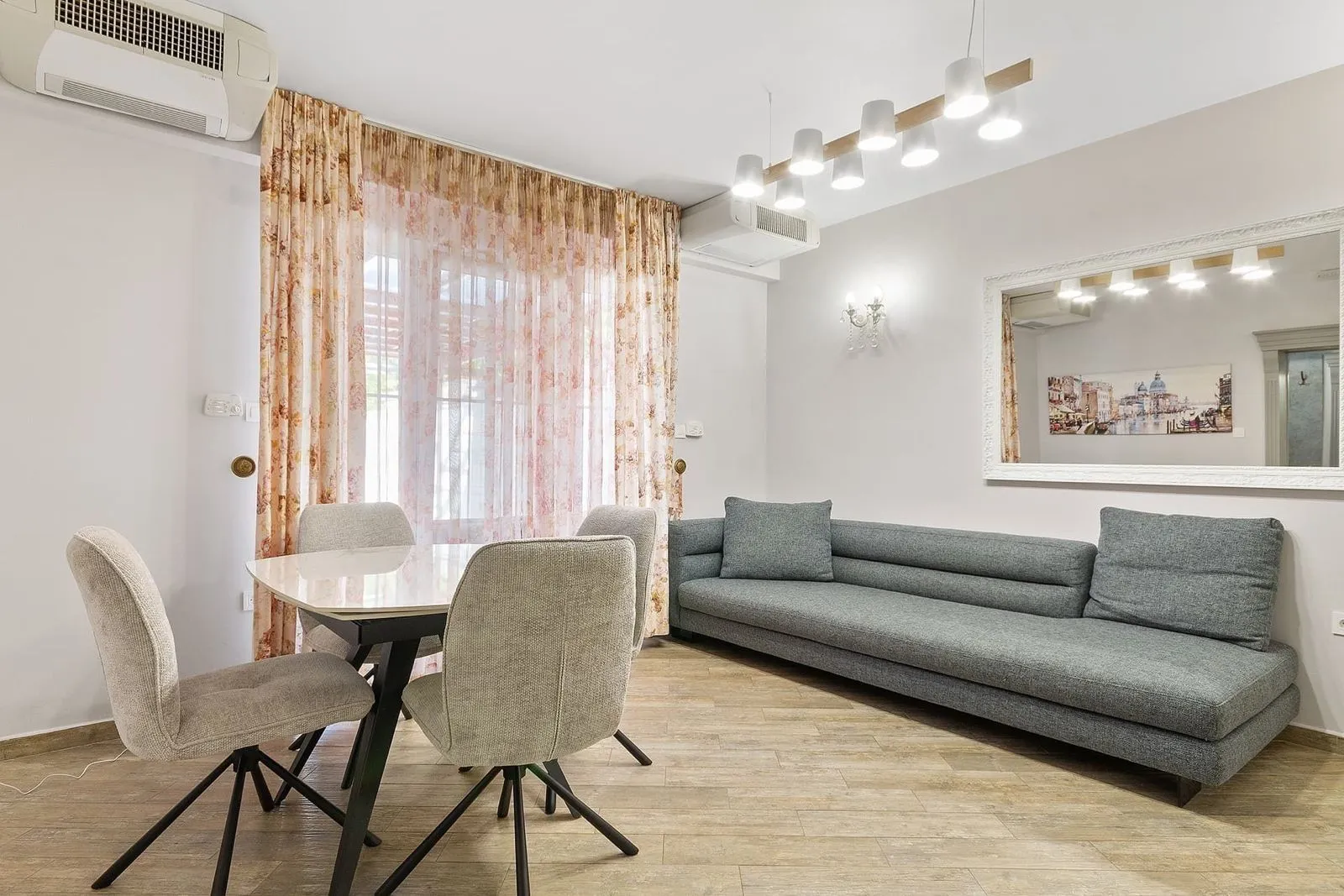 Prodaja, kuća, 234m², Dumidran, Tivat