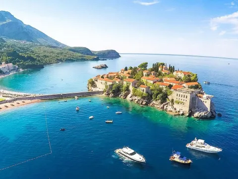 Prodaja, plac, 18576m², Sveti Stefan, Budva - image 1