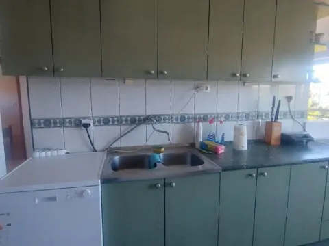 Izdavanje, trosoban stan, 86m², Centar, Nikšić - image 9
