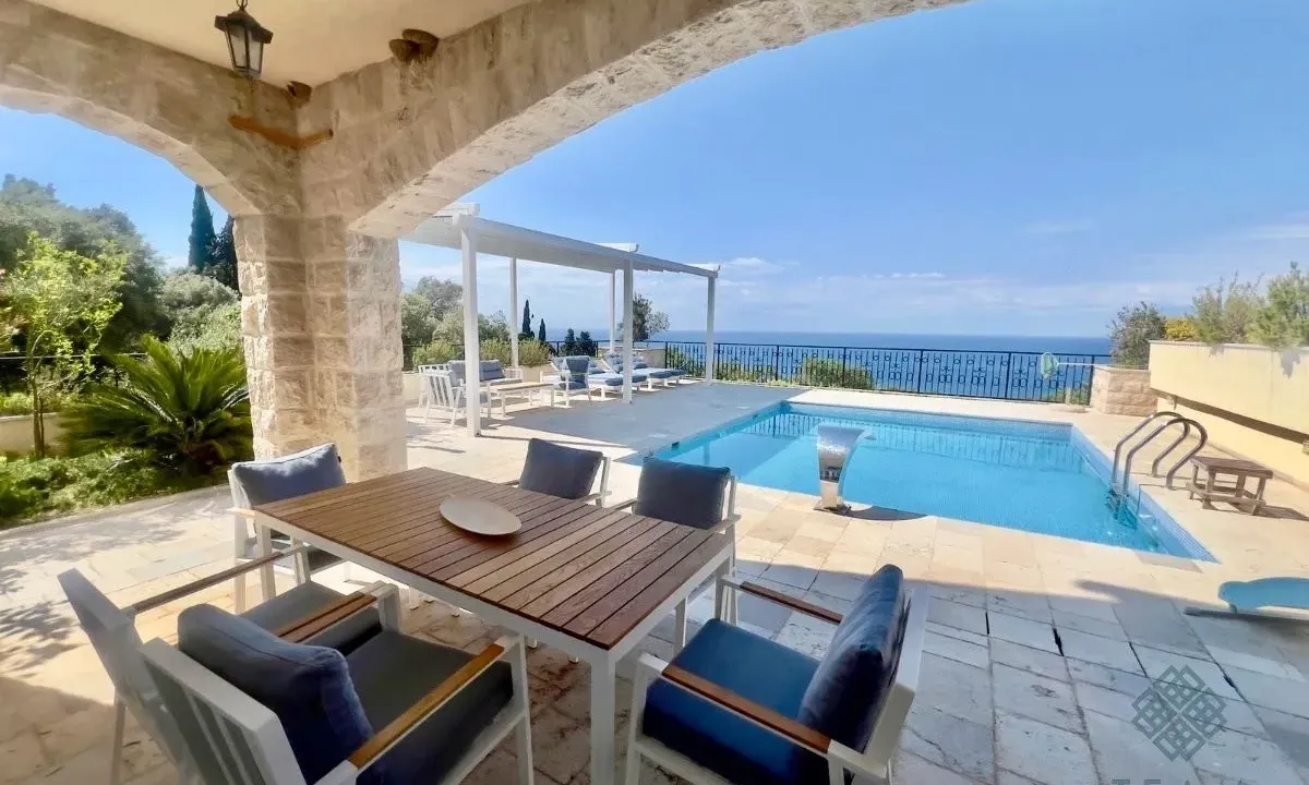 Rent, house, 140m², Reževići, Budva