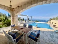 Rent, house, 140m², Reževići, Budva - image 1