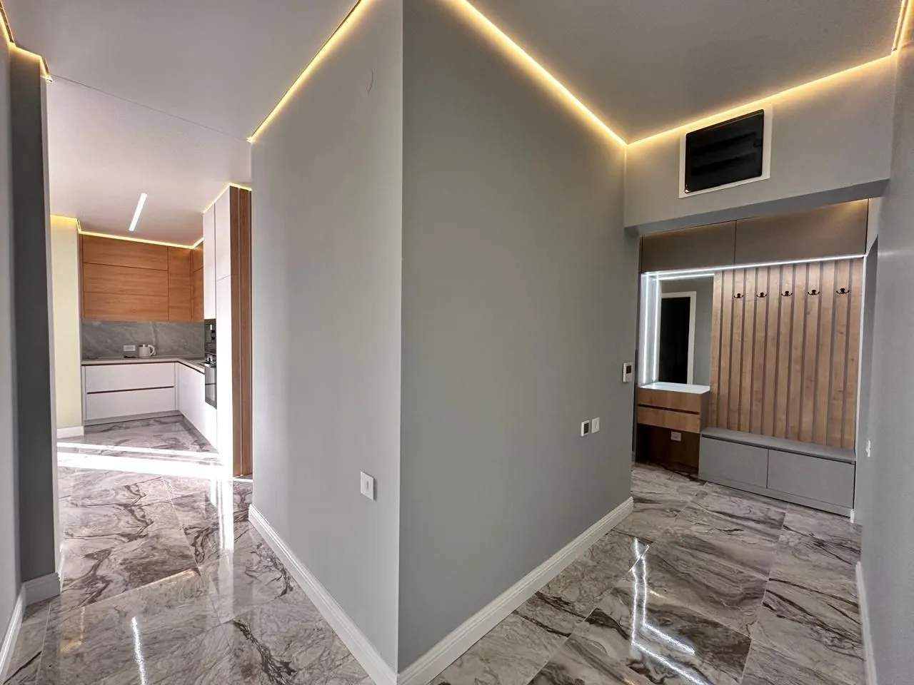 Rent, two bedroom apartment, 68m², Kava, Tivat