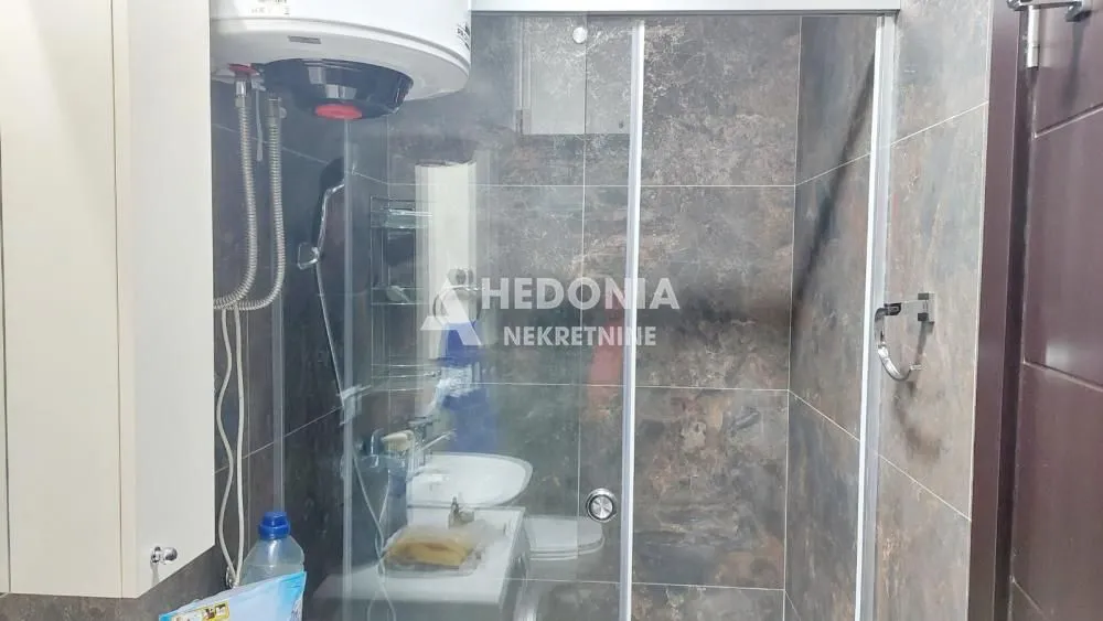 Rent, one bedroom apartment, 38m², Ledine, Beograd