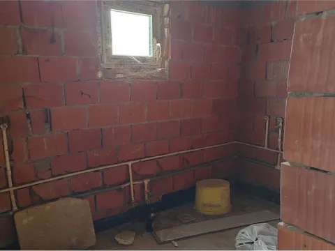 Prodaja, kuća, 155m², Ledena Stena, Niš - image 30