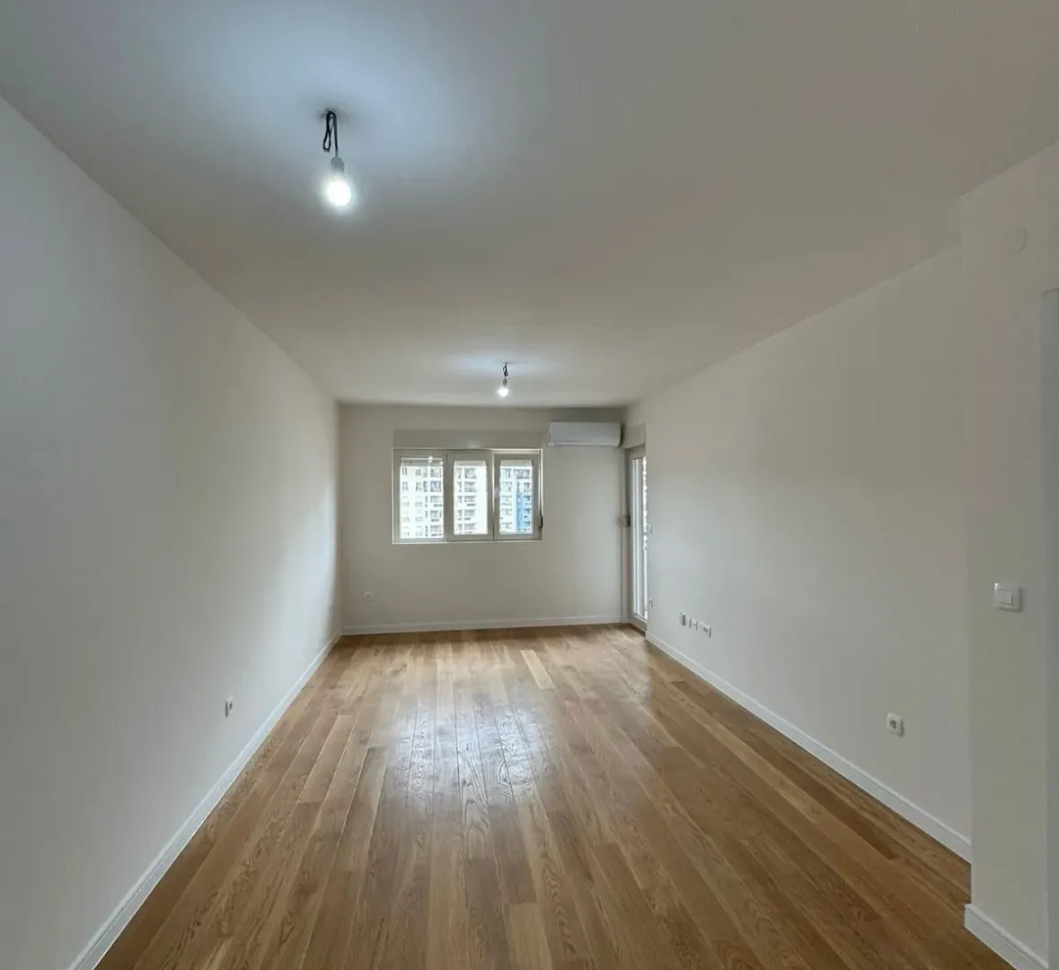 Prodaja, jednosoban stan, 49m², Central Point, Podgorica