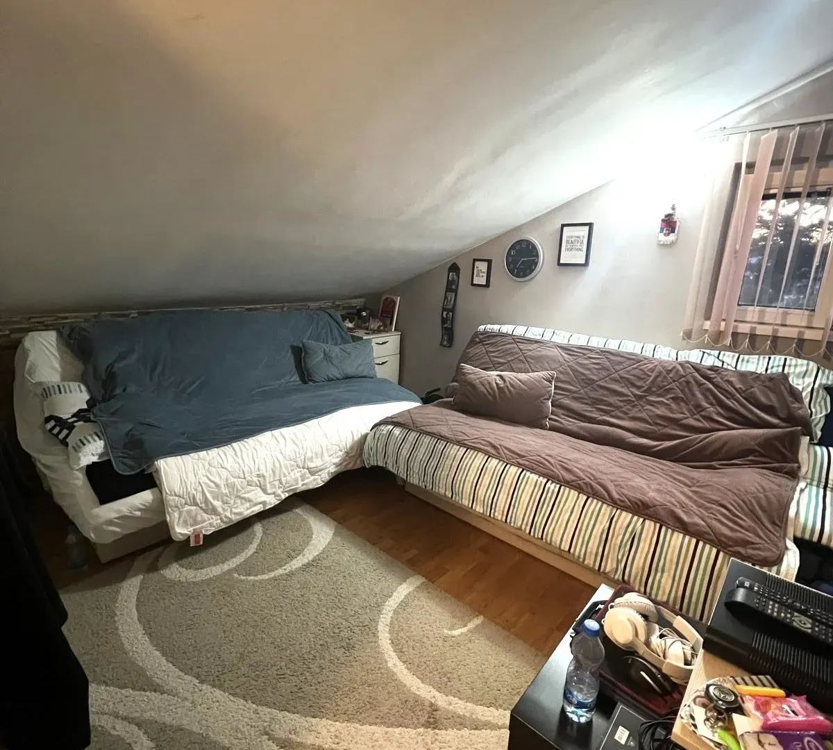Izdavanje, dvosoban stan, 60m², Blok 6, Podgorica