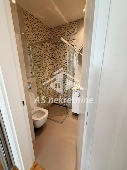 Rent, three bedroom apartment, 125m², Crveni Krst, Beograd