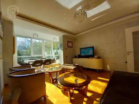 Izdavanje, trosoban stan, 85m², Stari grad, Novi Sad - image 3