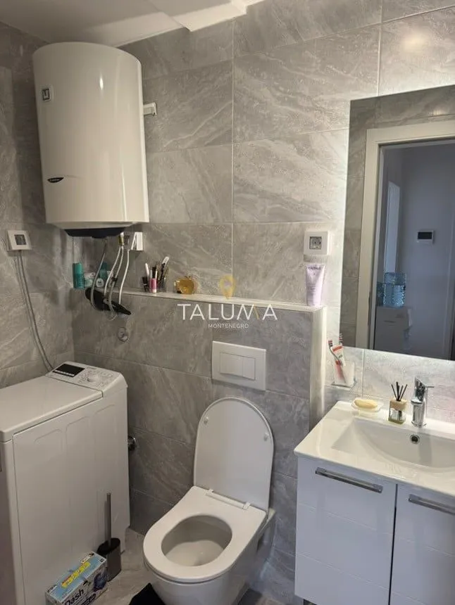 Rent, two bedroom apartment, 66m², Stari Aerodrom, Podgorica