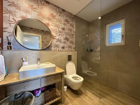 Sale, one bedroom apartment, 40m², Luštica Bay, Tivat - image 3