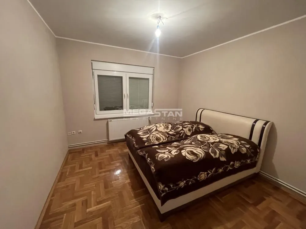 Prodaja, kuća, 363m², Centar, Zrenjanin