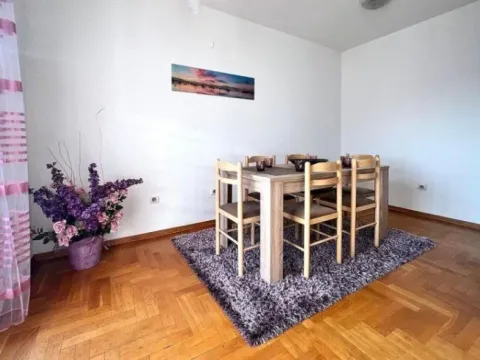 Rent, two bedroom apartment, 78m², Stari Aerodrom, Podgorica - image 2